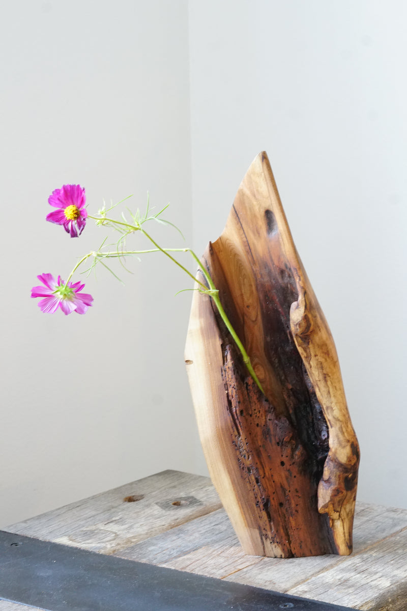 Worm wood walnut Ikebana Vase – Seven Cedars NY