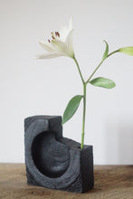 Load image into Gallery viewer, Barnwood Circle Vase