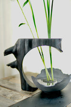 Load image into Gallery viewer, Yakisugi Cedar and and Poured Concrete Vaseô
