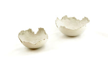 Load image into Gallery viewer, Concrete Infinity Edge Decorative Bowl
