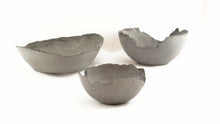 Load image into Gallery viewer, Concrete Infinity Edge Decorative Bowl
